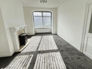 Lounge- click for photo gallery